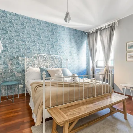 Flat With Balcony Λα Σπέτσια