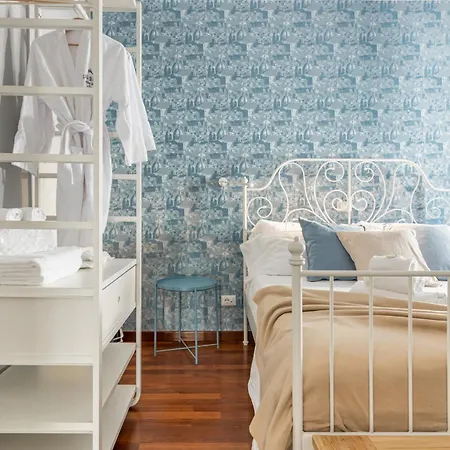 Apartment Flat With Balcony La Spezia